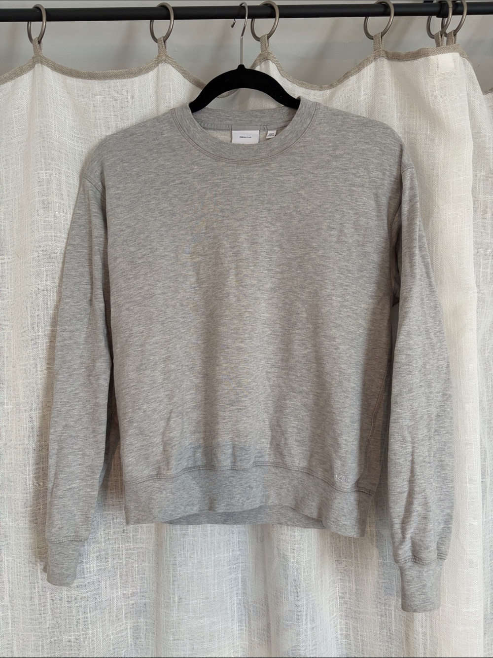Aritzia Perfect Fit Crewneck